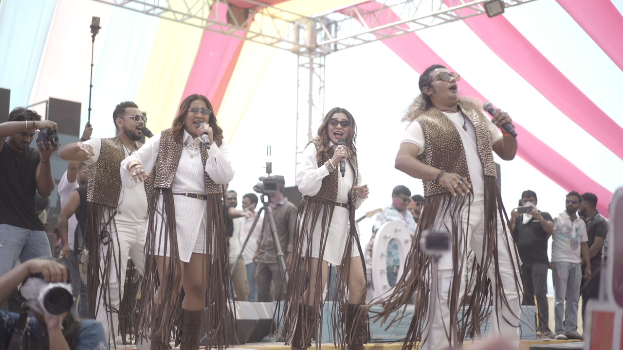 V4 Once More Electrifies the Crowd at Iconic G9s HOLI BASH in Surat with Unforgettable Performance