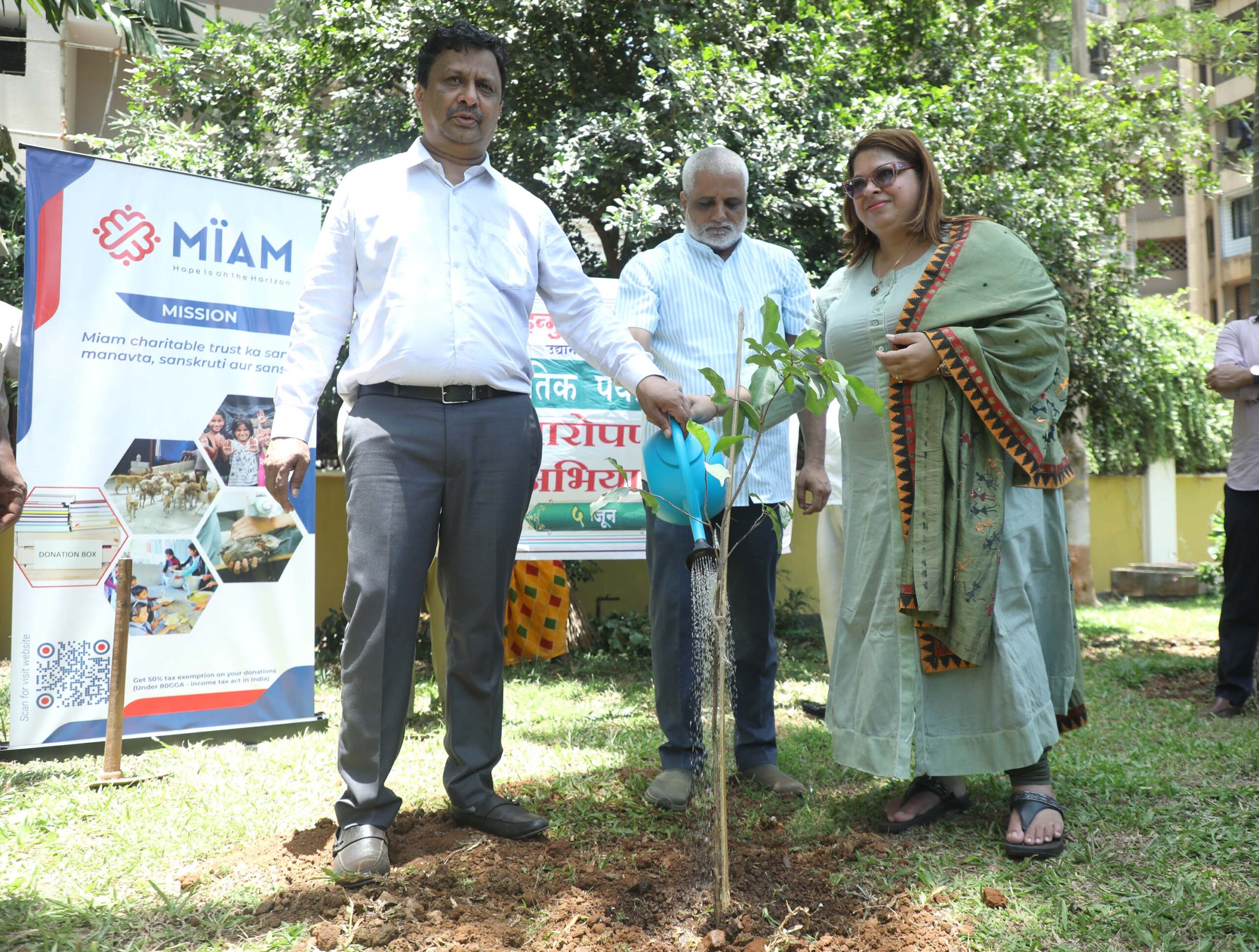 Nitu Joshi of Miam Charitable Trust and Jeetendra Pardeshi of BMC Plant Trees on World Environment Day